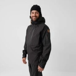 FJÄLLRÄVEN KEB ECO-SHELL JACKET M Herren - Hardshelljacke 37 FJÄLLRÄVEN KEB ECO-SHELL JACKET M Herren - Hardshelljacke -Outdoor Bekleidungsgeschäft 5637533589 o keb ecoshell jacket m fjaellraeven 24