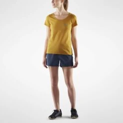 FJÄLLRÄVEN LOGO T-SHIRT W Damen - T-Shirt -Outdoor Bekleidungsgeschäft 5637764711 f fjaellraeven logo tshirt w fjaellraeven 24