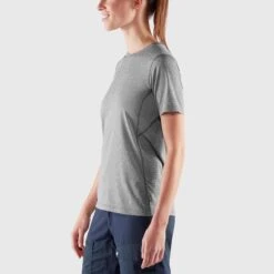 FJÄLLRÄVEN ABISKO DAY HIKE SS W Damen - Funktionsshirt -Outdoor Bekleidungsgeschäft 5637764875 h abisko day hike ss w fjaellraeven 24 1